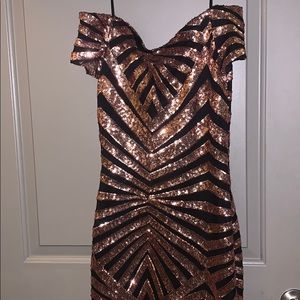 Sparkly patterned night dress